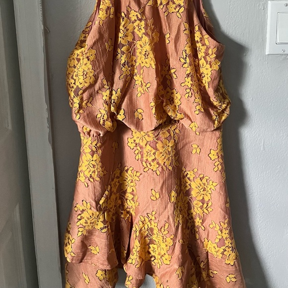 Sumer dress - Picture 3 of 3